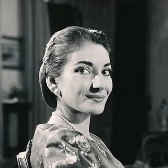 Sorthvidt foto af Maria Callas