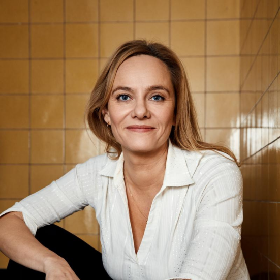 Forfatterportræt af Maren Uthaug.