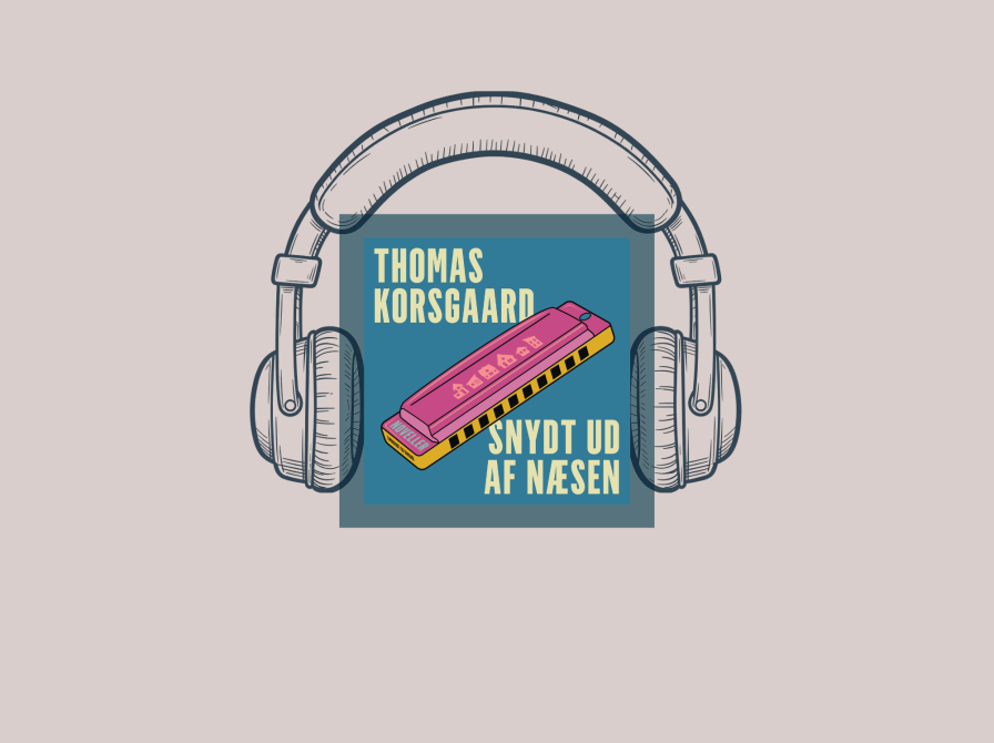 Bogforside med hørebøffer på.