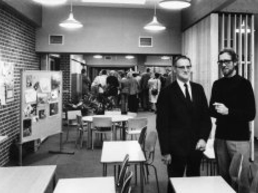 foto af Stenlille skole og lærere